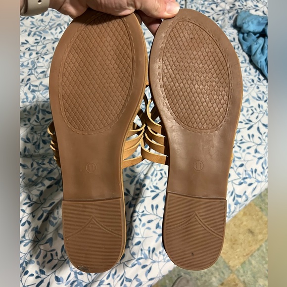 Women’s Sandals size 11. - Picture 2 of 2